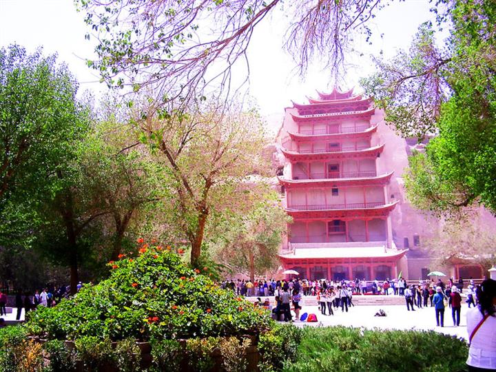 甘肅與青海旅游性價比指南 包車服務與價格透明化分析
